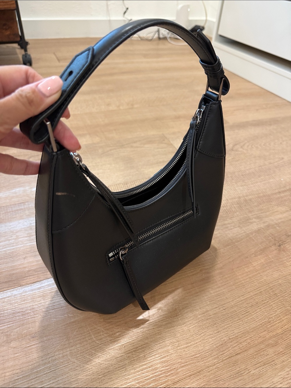 Charles & Keith Black Buckle-Accent Shoulder Bag - Picture 3 of 4